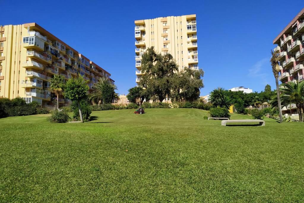 Benalmadena Estudio Jjupiter 250 M Del Mar Con Vistas Al Mar Piscinas Eksteriør bilde